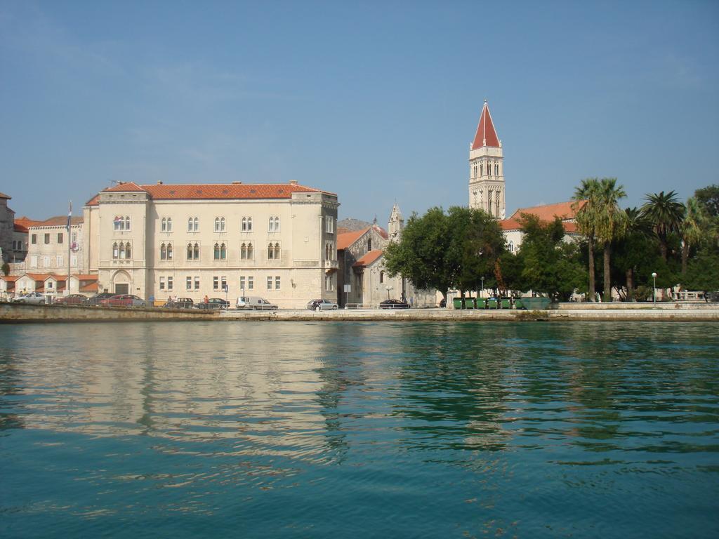 Apartment Z&E Trogir Exteriör bild