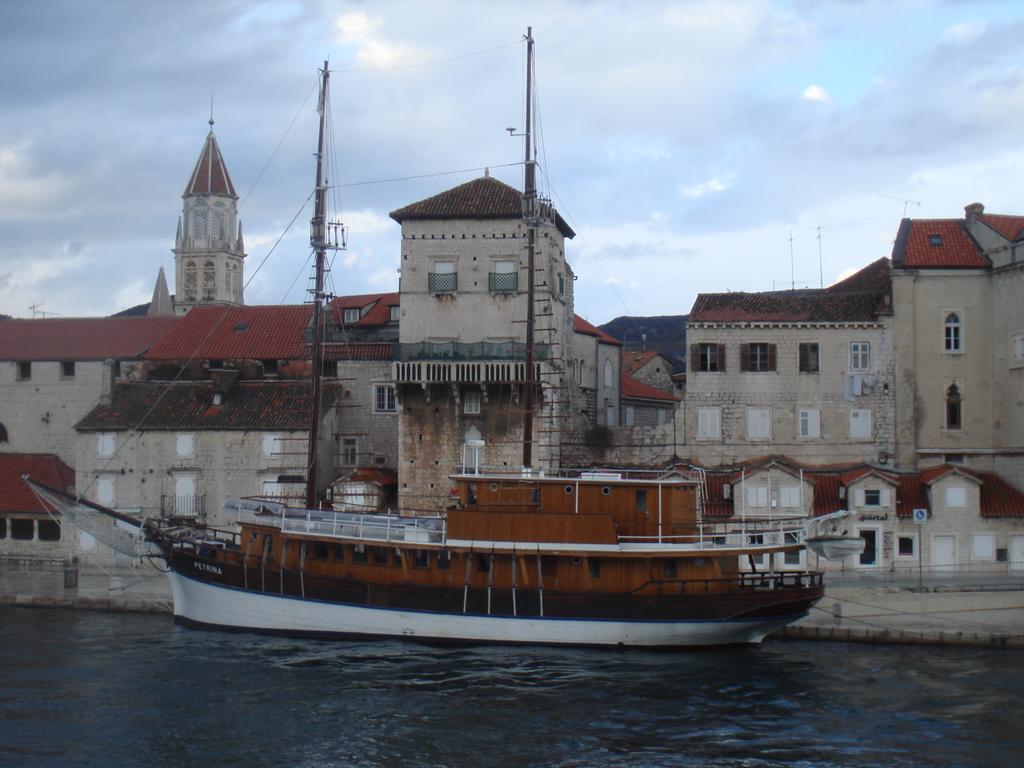 Apartment Z&E Trogir Exteriör bild