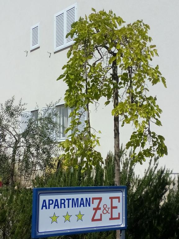 Apartment Z&E Trogir Exteriör bild