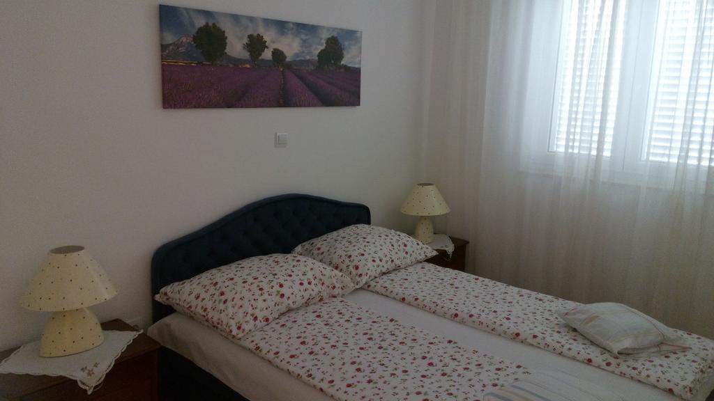 Apartment Z&E Trogir Exteriör bild